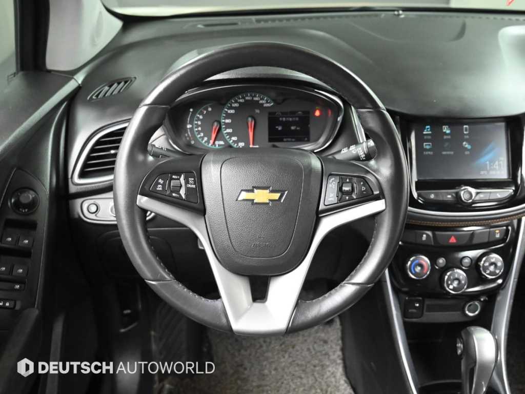 Chevrolet Trax 2019 Negro - Importación desde Corea - HF Imports Iquique - Foto 13
