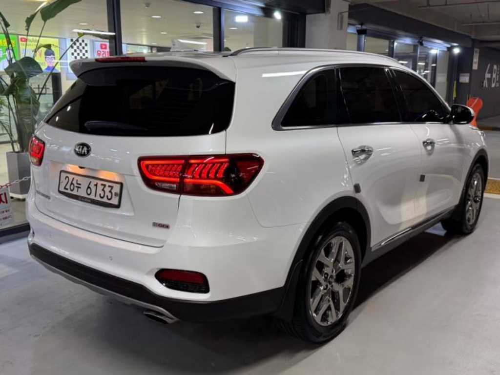 KIA Sorento - Vista 4