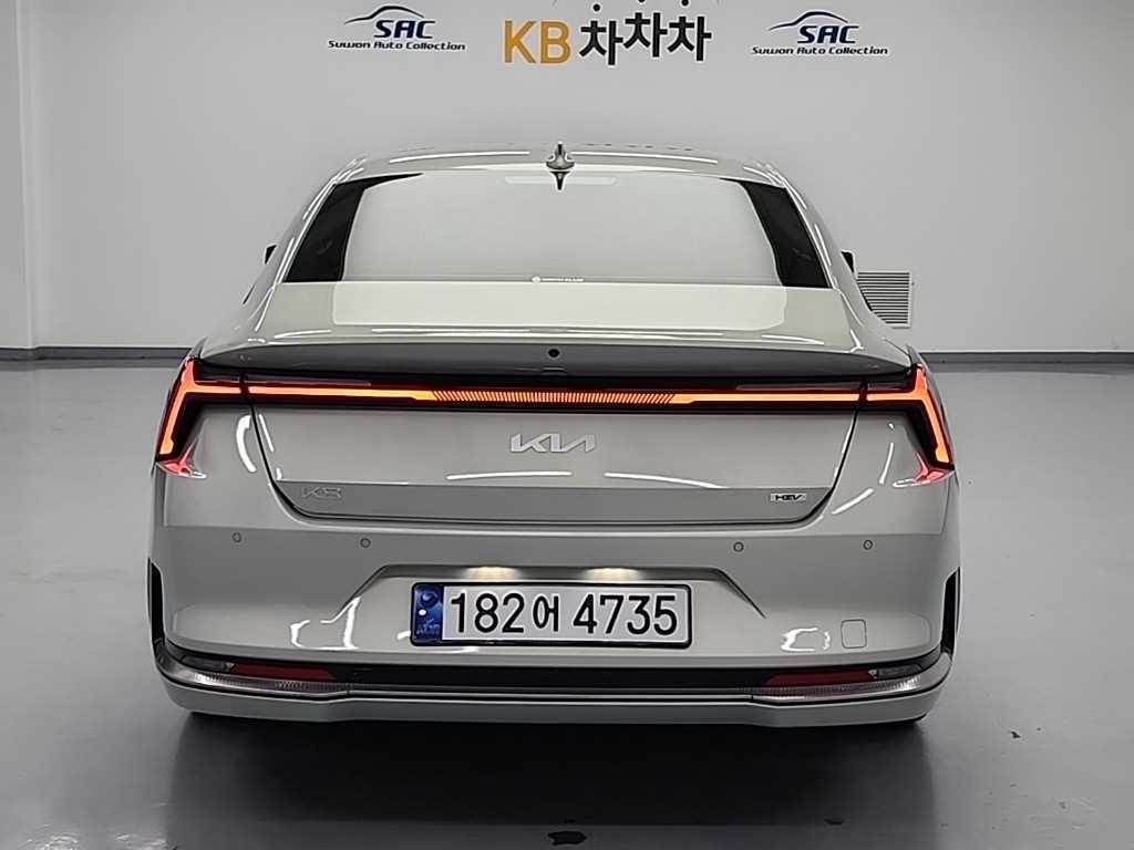 KIA K8 - Vista 3