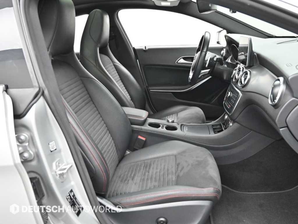 Mercedes Benz CLA Class - Vista 10