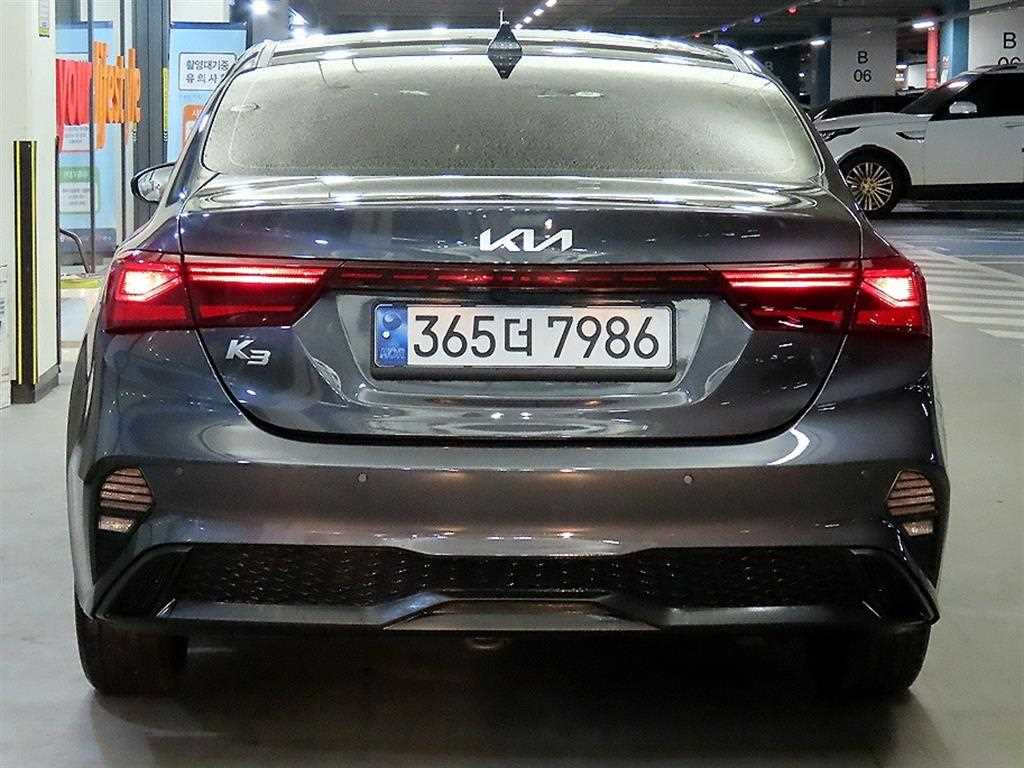KIA K3 - Vista 5