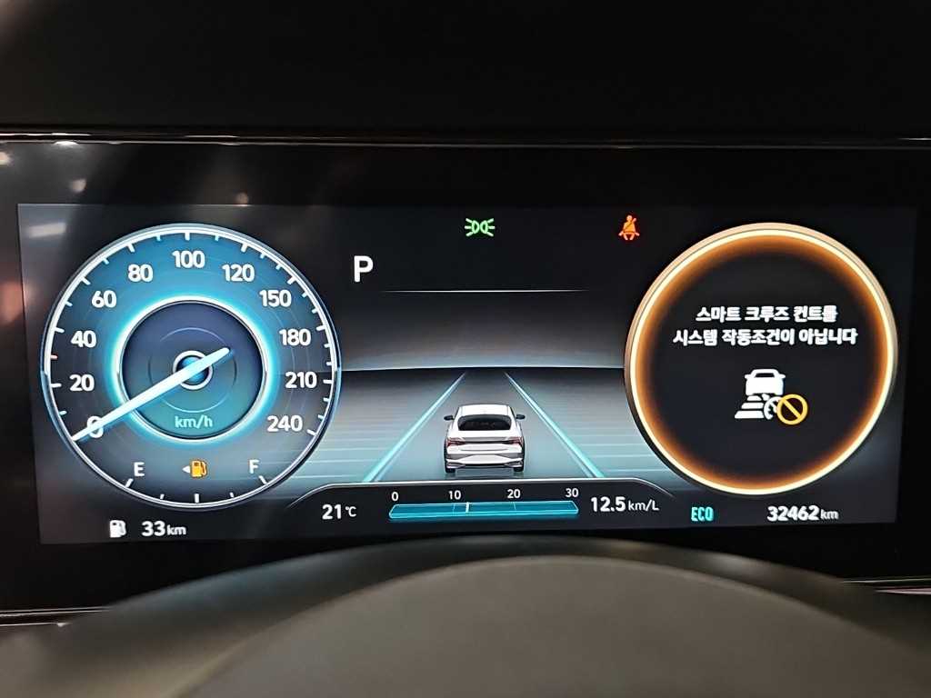 HYUNDAI Avante - Vista 6