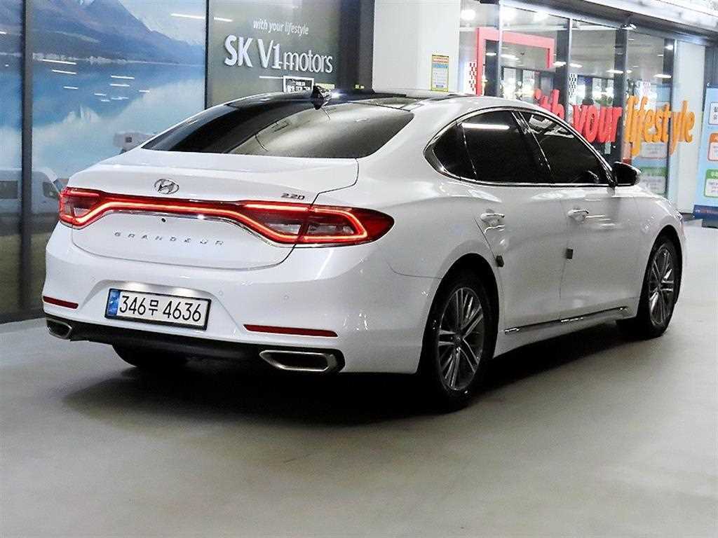 HYUNDAI Grandeur - Vista 4