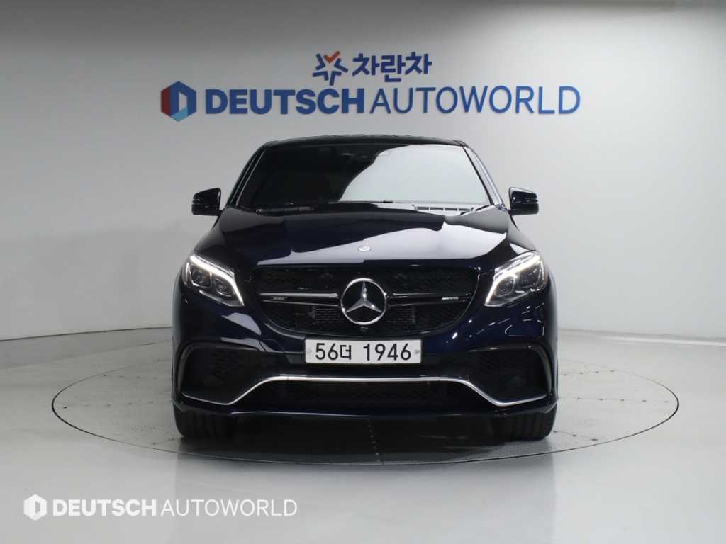 Mercedes Benz GLE Class - Vista 3