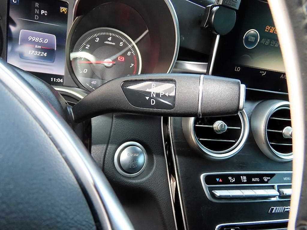 Mercedes Benz C Class - Vista 10