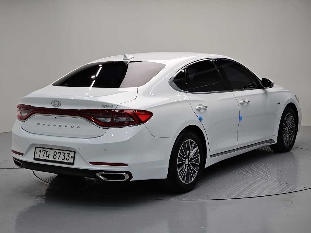 HYUNDAI Grandeur - Vista 4