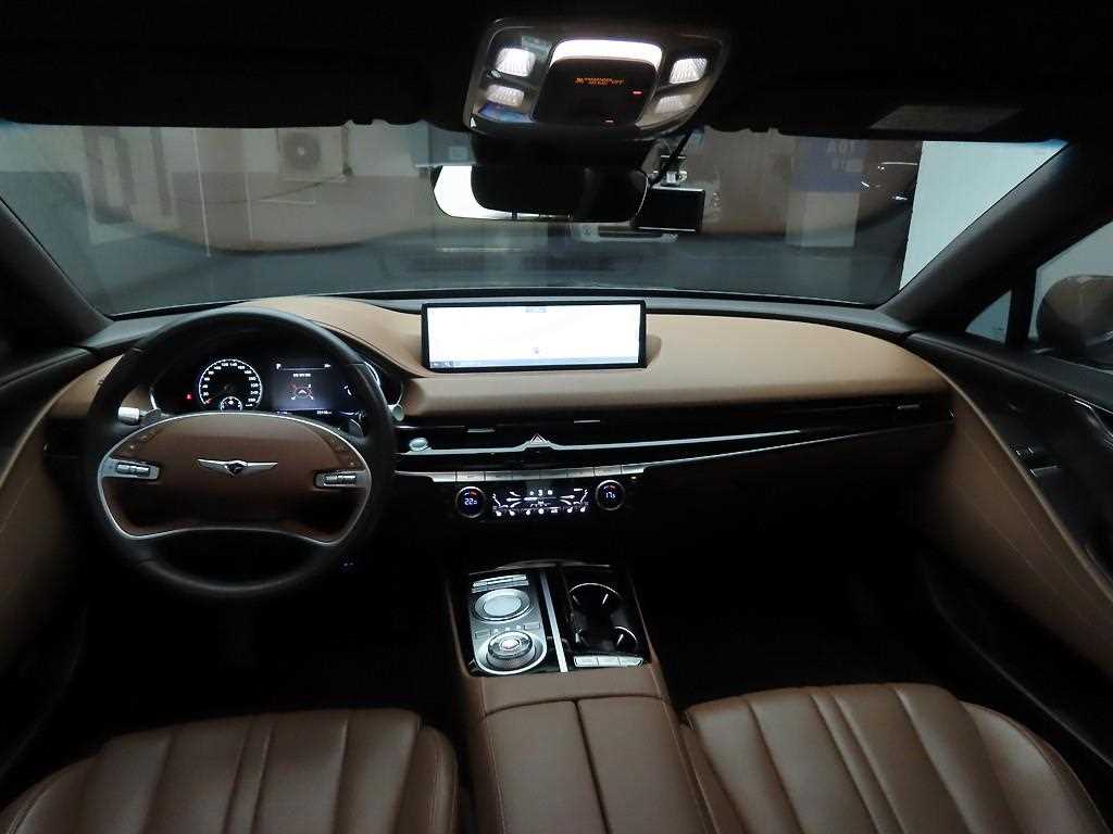Genesis G80 - Vista 6