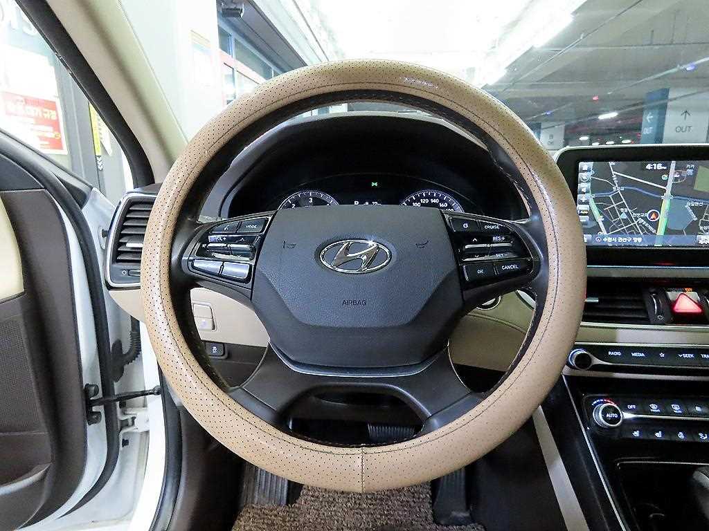 HYUNDAI Grandeur - Vista 8