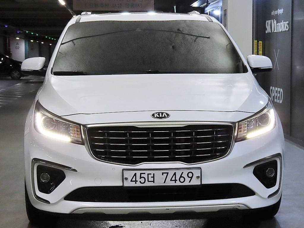KIA Carnival - Vista 2