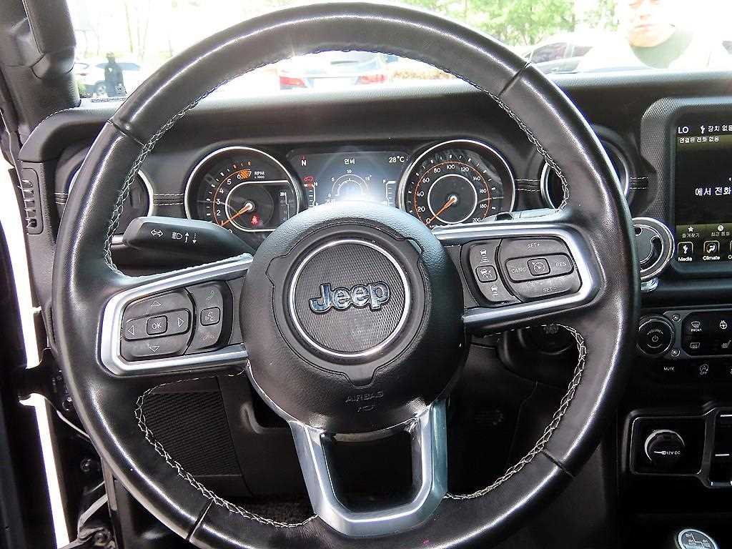 Jeep Wrangler - Vista 8