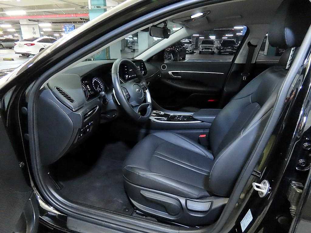HYUNDAI Sonata - Vista 6