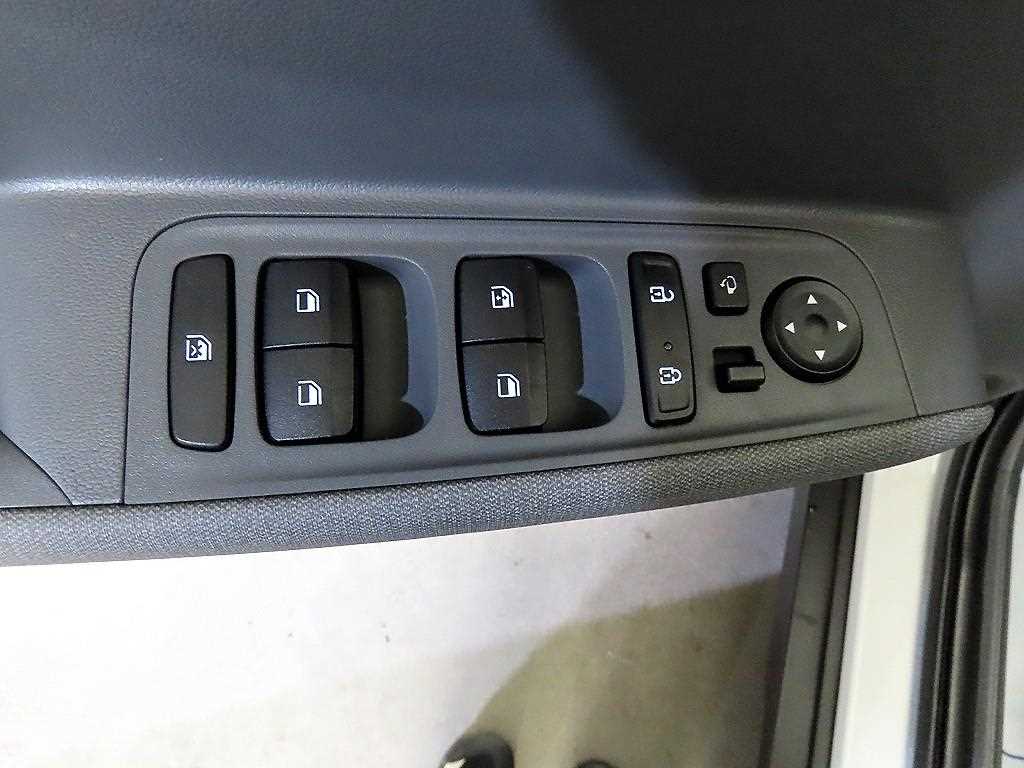 HYUNDAI Casper - Vista 12