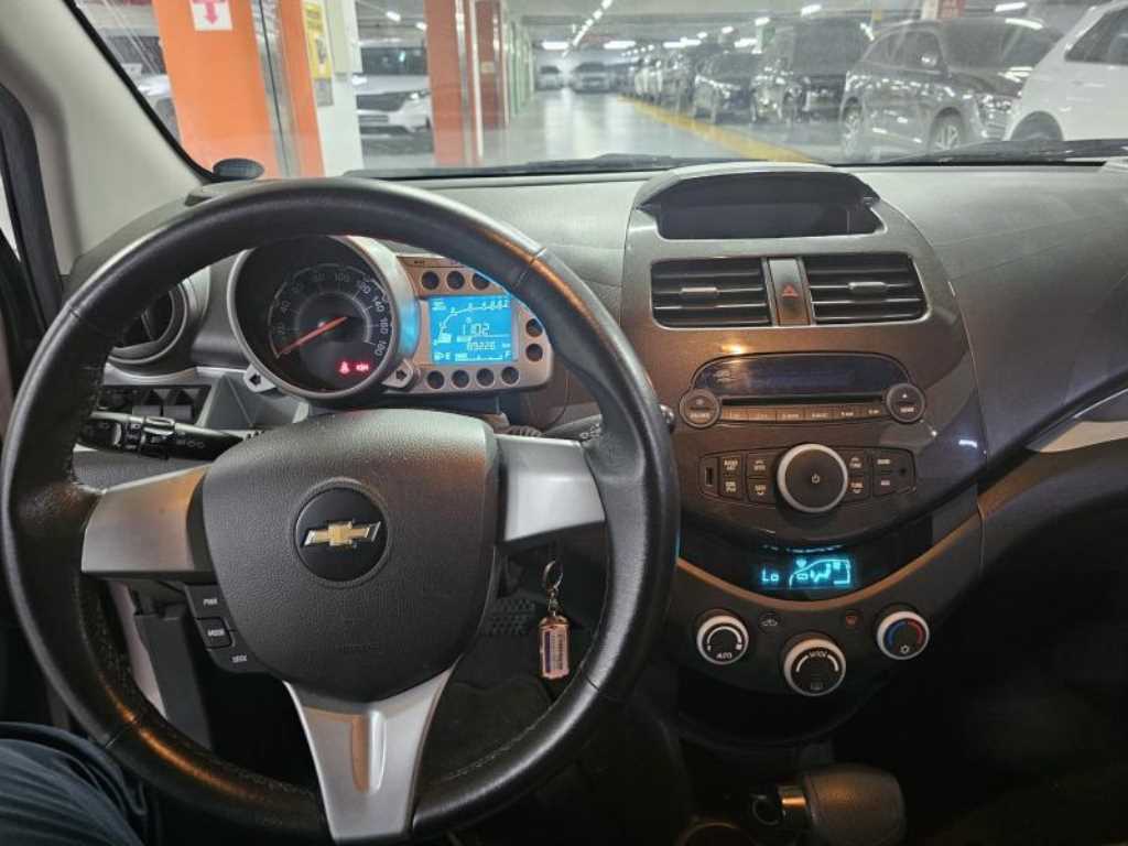 Chevrolet Spark - Vista 6