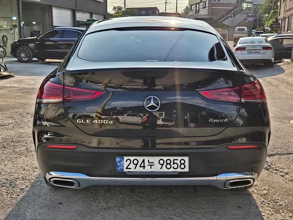 Mercedes Benz GLE Class - Vista 4