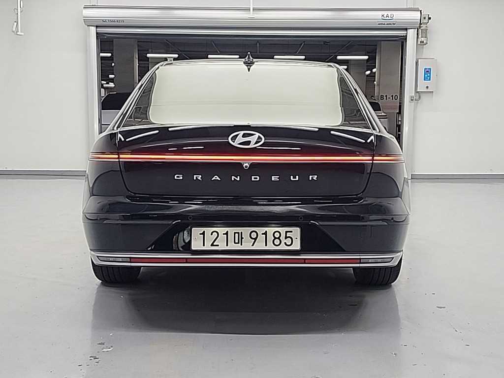 HYUNDAI Grandeur - Vista 3