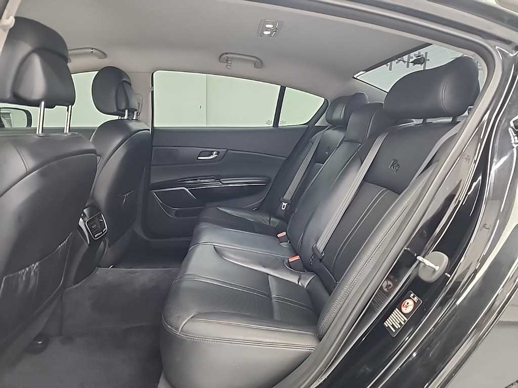 KIA K9 - Vista 12