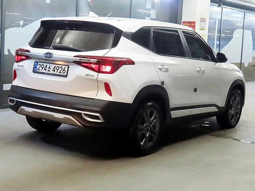 KIA Seltos - Vista 4