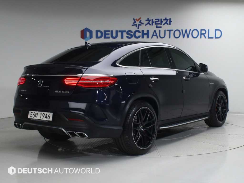 Mercedes Benz GLE Class - Vista 2