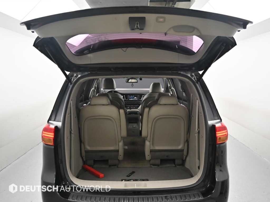 KIA Carnival 2017 Negro - Importación desde Corea - HF Imports Iquique - Foto 19