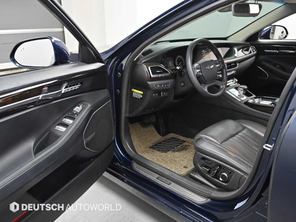 Genesis G90 - Vista 11