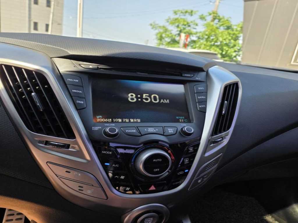 HYUNDAI Veloster - Vista 7