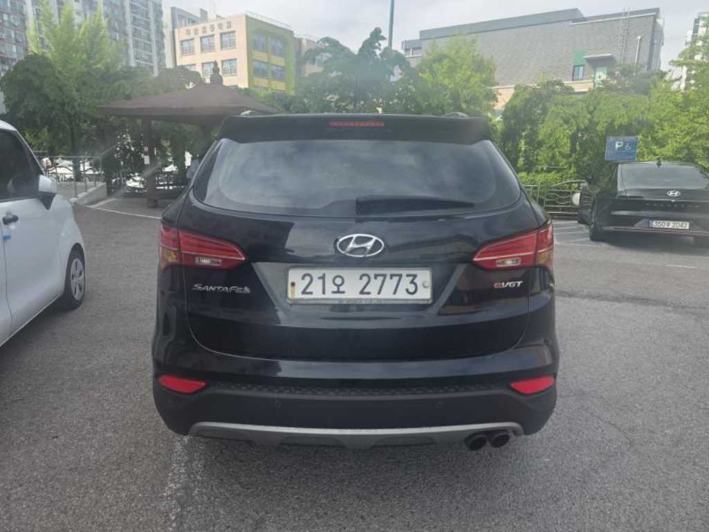 HYUNDAI Santa Fe - Vista 5