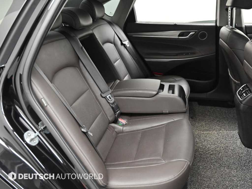 HYUNDAI Grandeur - Vista 12