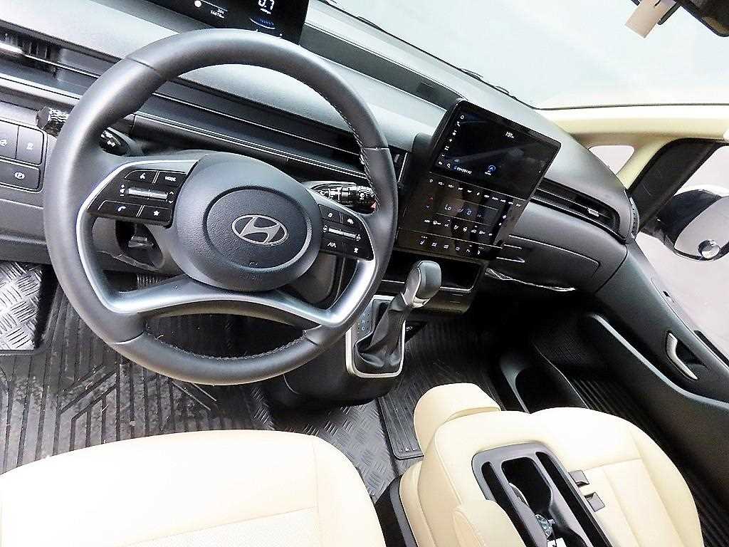 HYUNDAI Staria - Vista 7