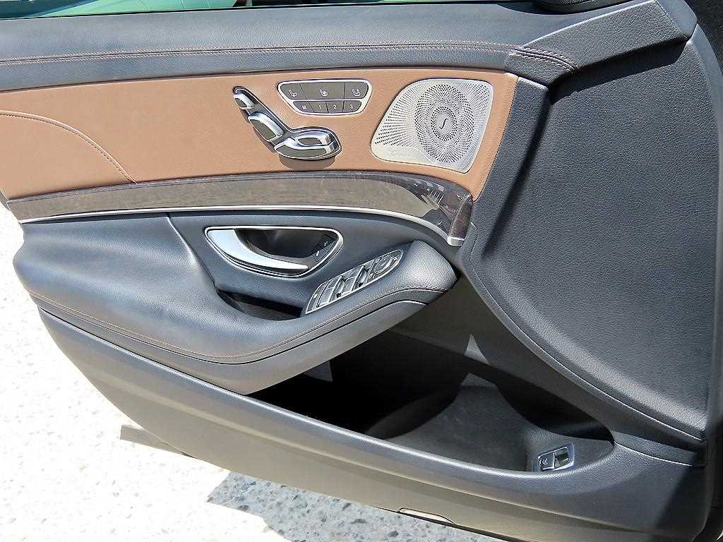Mercedes Benz S Class - Vista 12