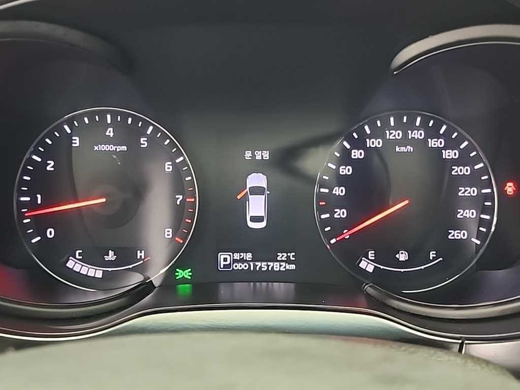 KIA K9 - Vista 6