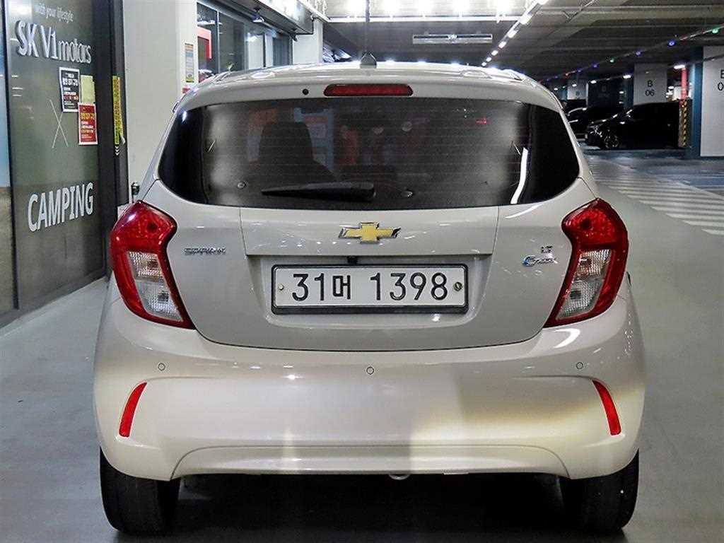 Chevrolet Spark - Vista 5
