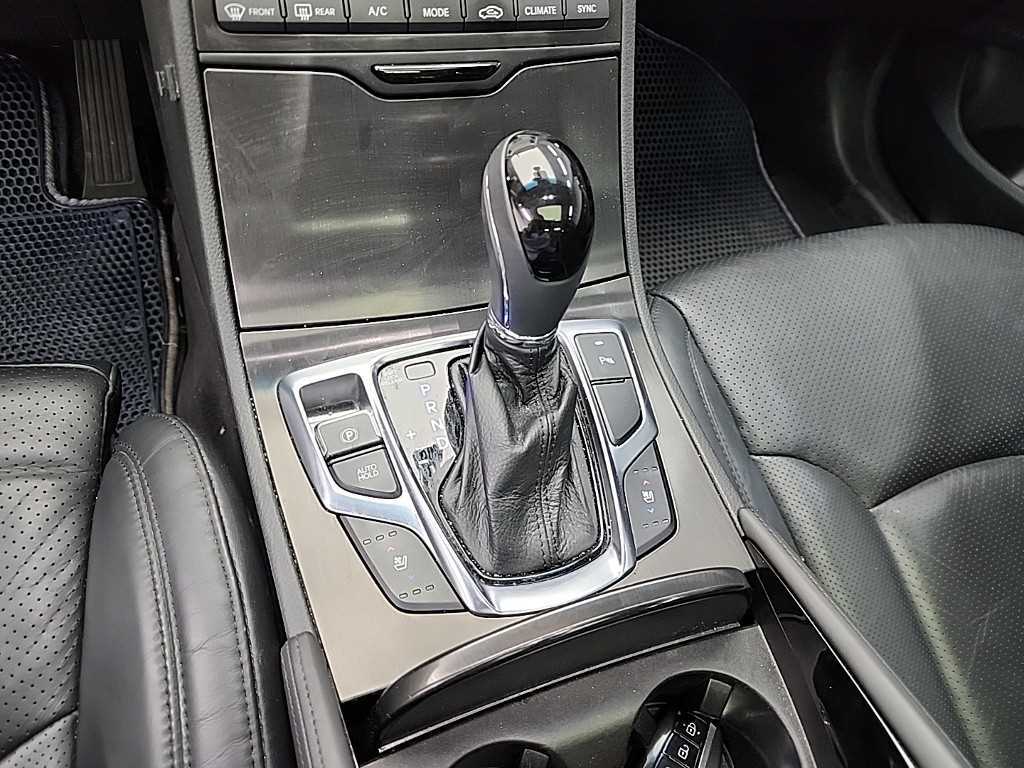 HYUNDAI Grandeur - Vista 8