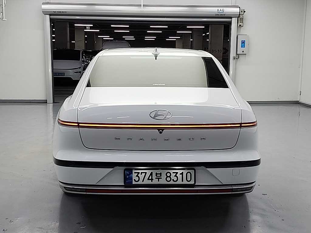 HYUNDAI Grandeur - Vista 3