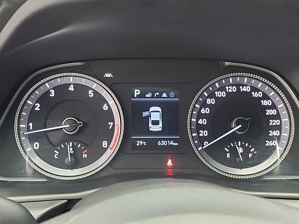 HYUNDAI Sonata - Vista 6