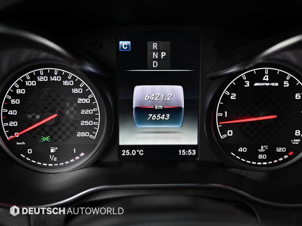 Mercedes Benz GLC Class - Vista 8
