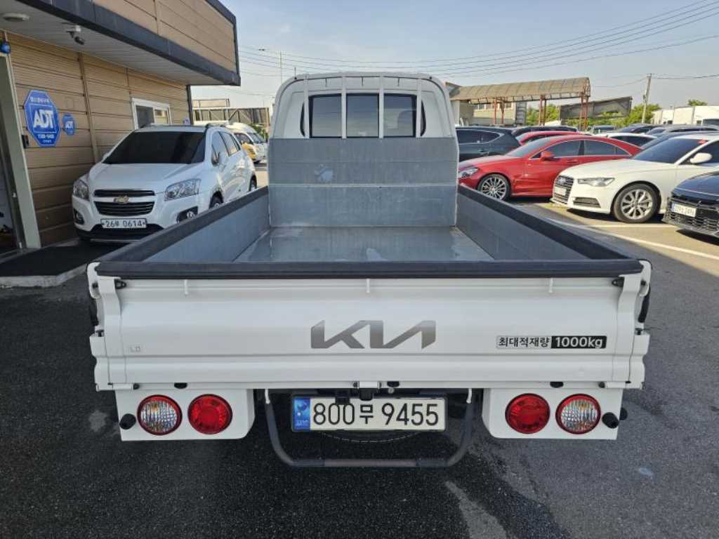Small Truck Cargo (small) - Vista 5