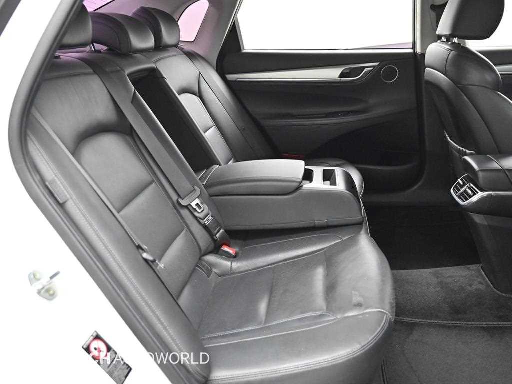 HYUNDAI Grandeur - Vista 12