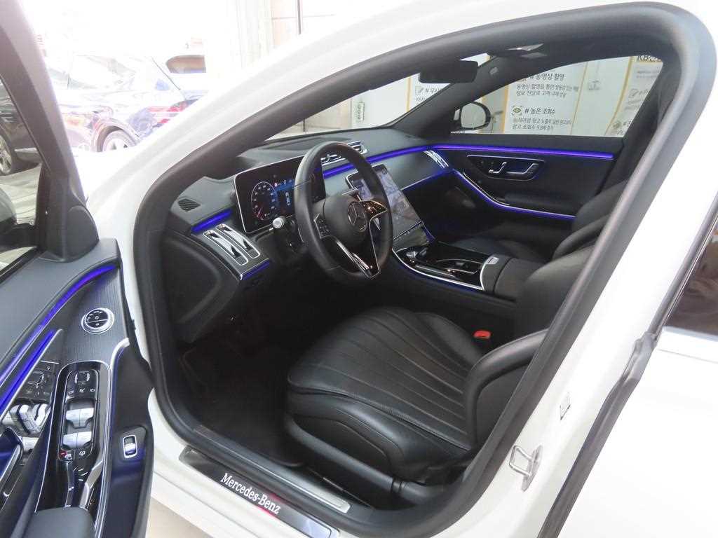 Mercedes Benz S Class - Vista 5