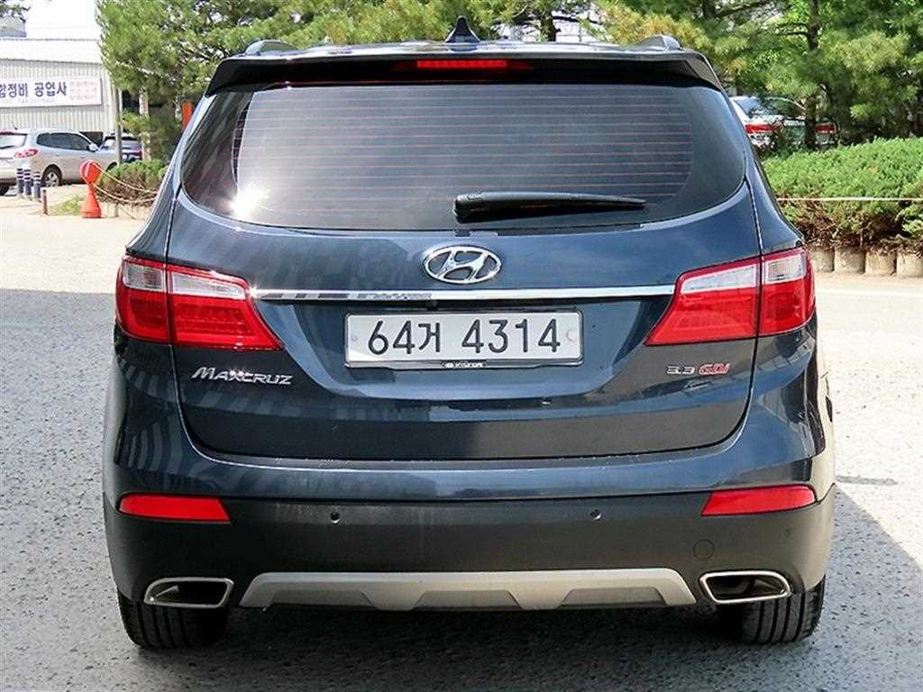 HYUNDAI Maxcruz - Vista 4