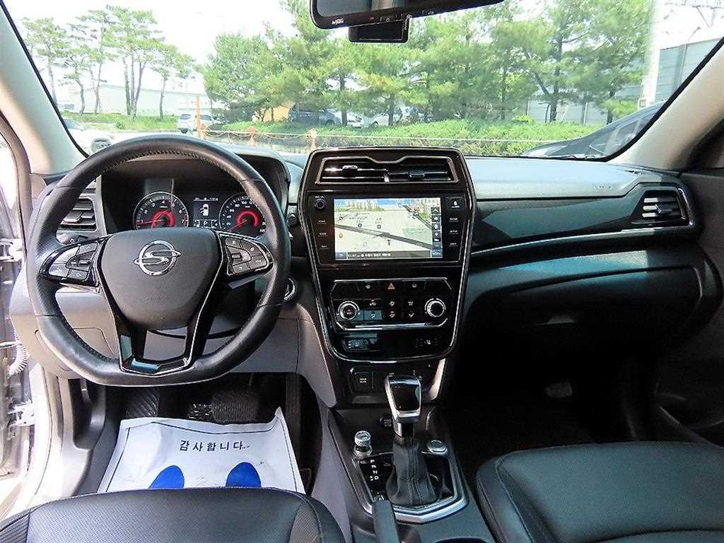 Ssangyong Tivoli - Vista 7