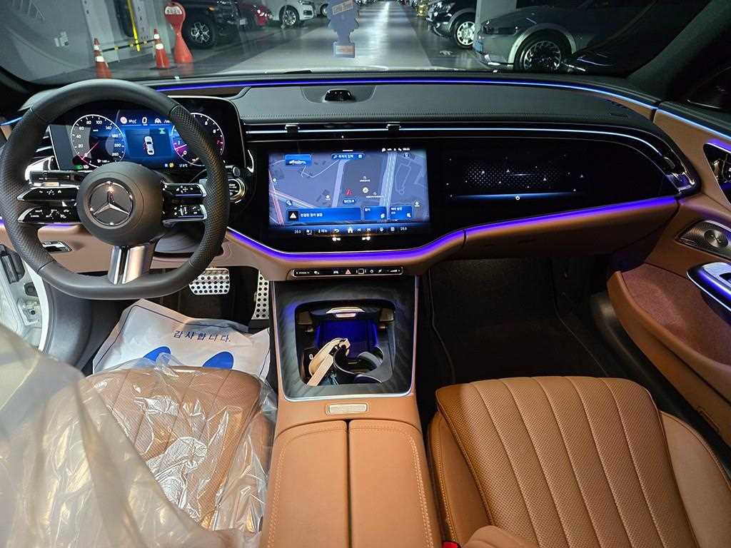 Mercedes Benz E class - Vista 9