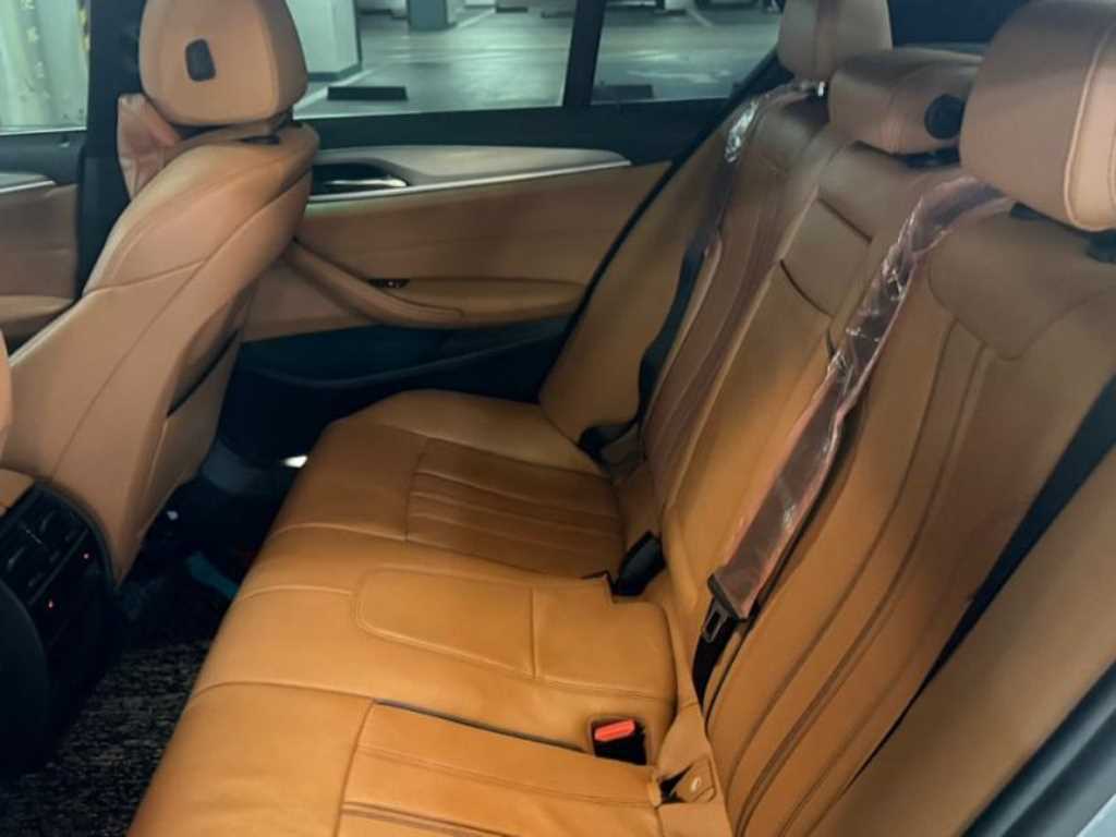BMW 5 Series - Vista 7