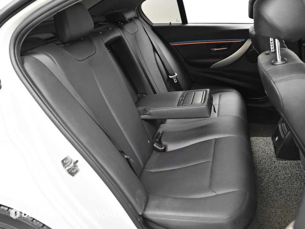 BMW 3 series - Vista 12