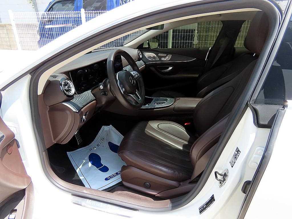 Mercedes Benz CLS Class - Vista 5