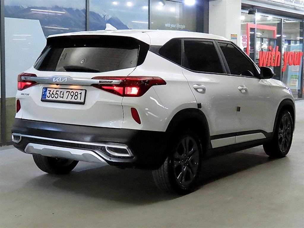 KIA Seltos - Vista 4
