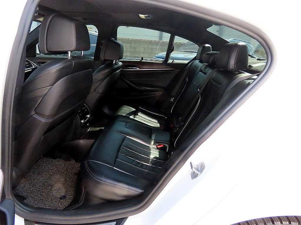 BMW 5 Series - Vista 6