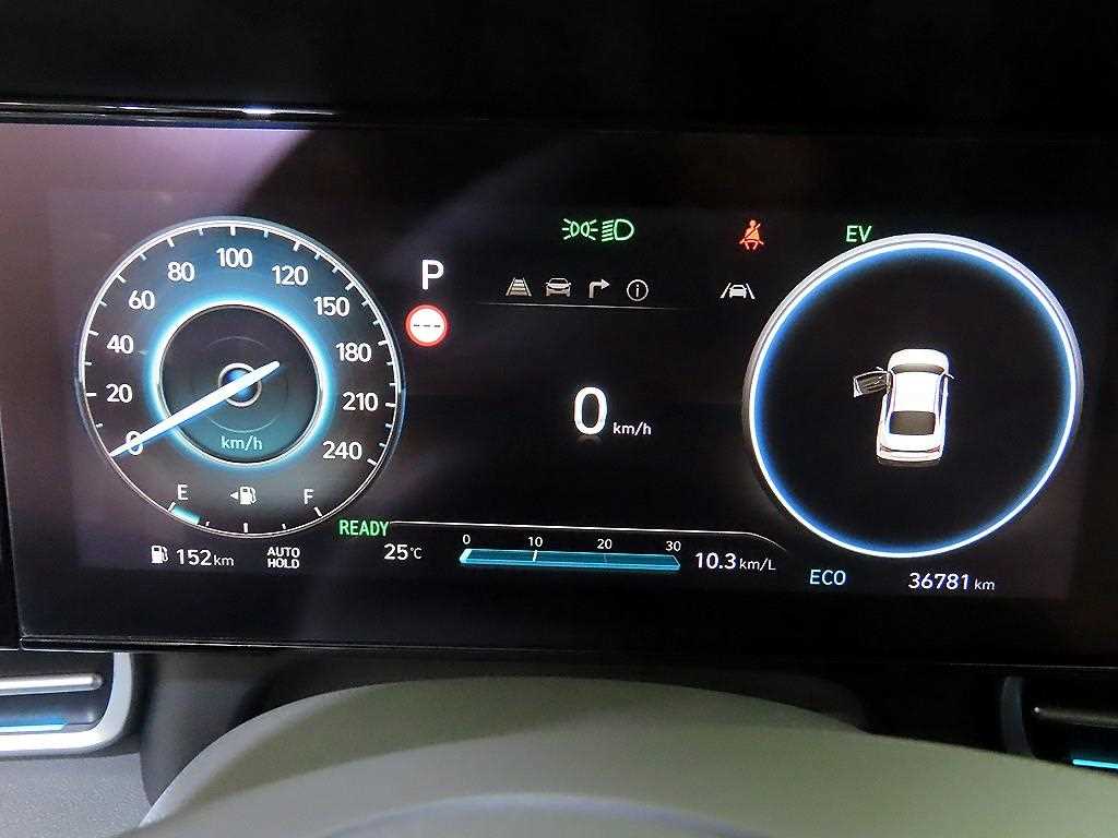 HYUNDAI Avante - Vista 9