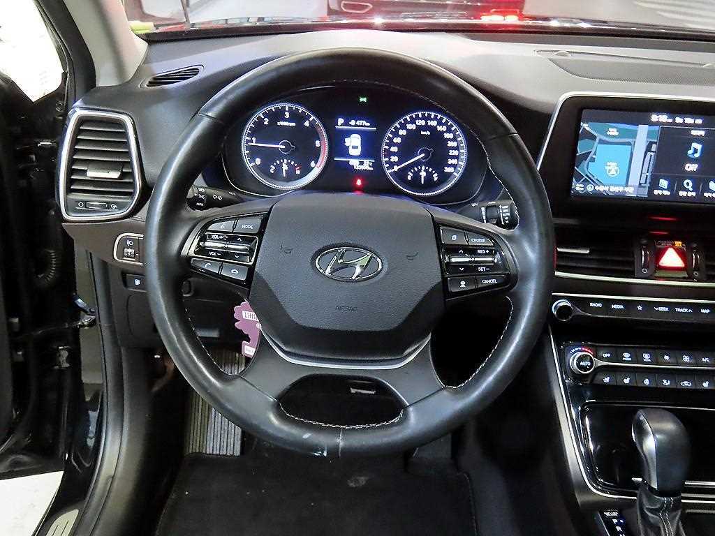 HYUNDAI Grandeur - Vista 8
