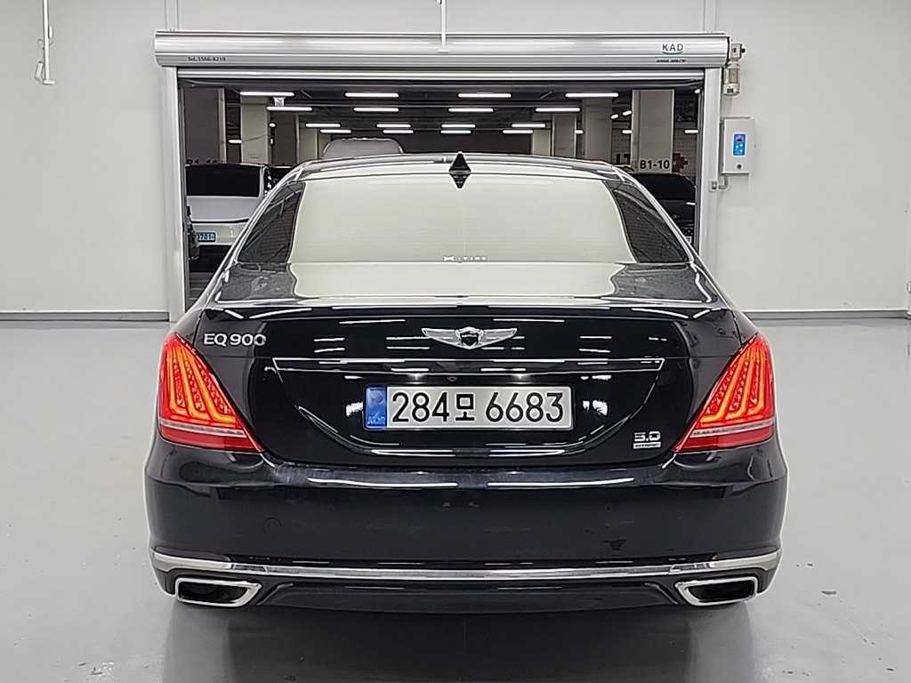 Genesis EQ900 - Vista 3