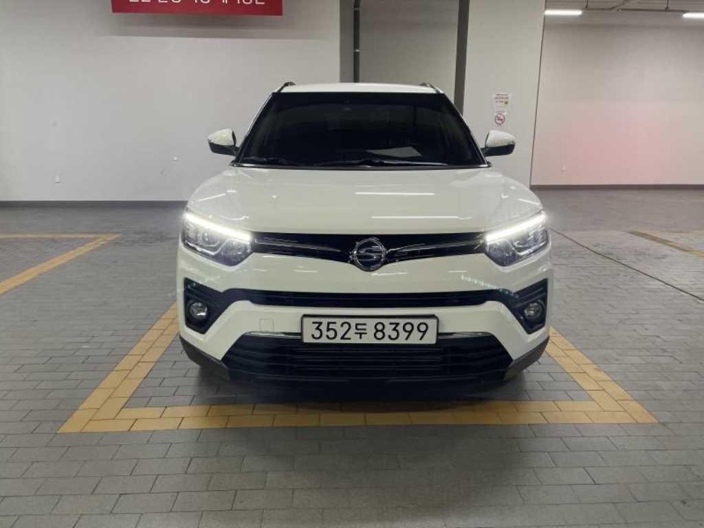 Ssangyong Tivoli 2021 Blanco - Importación desde Corea - HF Imports Iquique - Foto 1